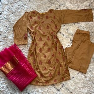 Bonanza Satrangi 3pcs Mustard Yellow & Pink Sequined Pakistani Indian Kurta Set